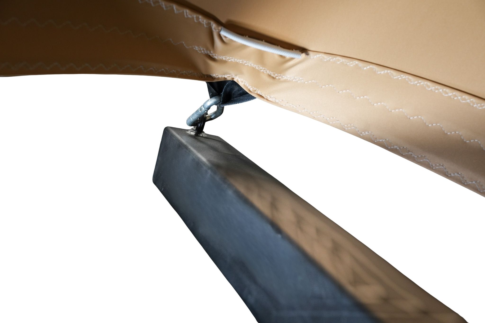 Détail d'un point de fixation et de tension
